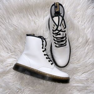 Dr. Martens
White Zavala Leather Boot - Women